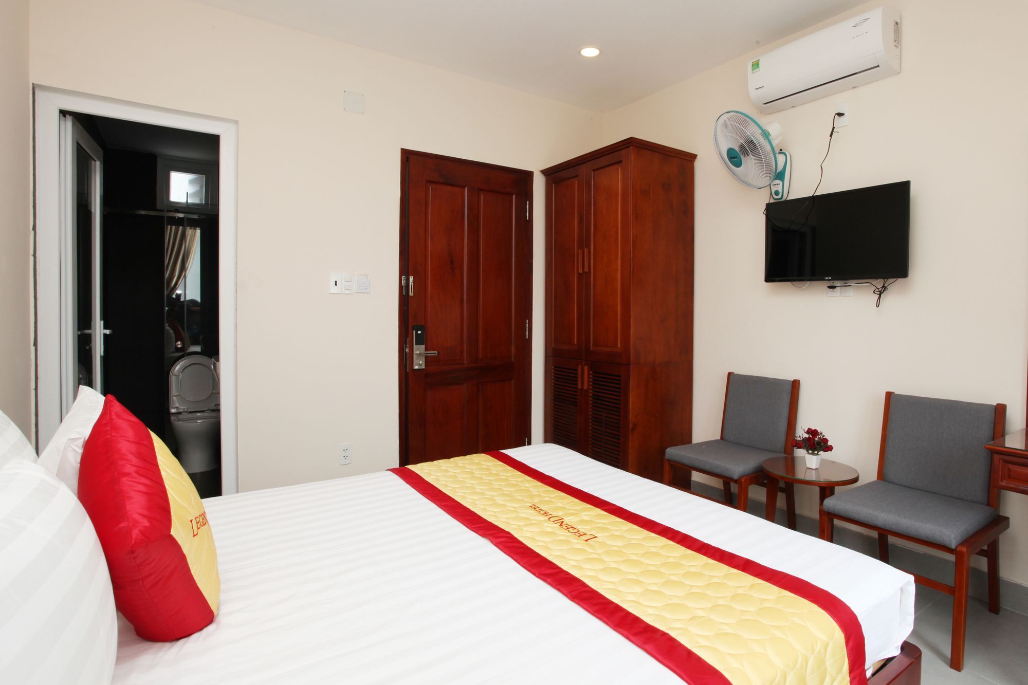 Legend Hotel Thành Pho Ho Chí Minh Esterno foto